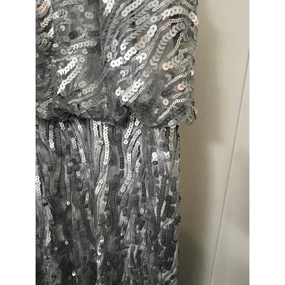 DONNA MORGAN serenity COLLECTION silver  SEQUINED SHIMMER GOWN WOMENS 2 - Picture 7 of 11